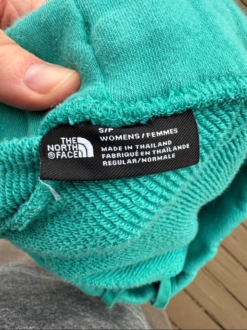 The North Face Women's Teal Terry Athletic Shorts with Side Pockets size Small - Picture 3 of 5